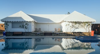 Highness Desert Camp,,2 star