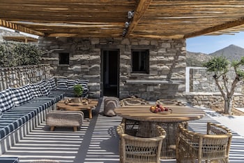 Acron Villas,,4 star