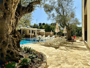 Akhdar Appartments,,2.5 star
