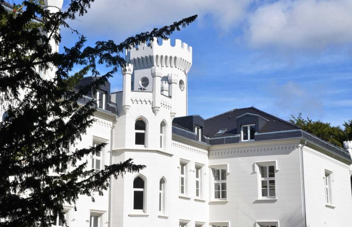Schloss Hohendorf,Gingst>>Barth,3 star