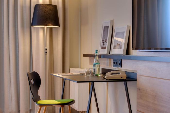 Hotel Burg-Klause,Burg>>Bannesdorf,4 star