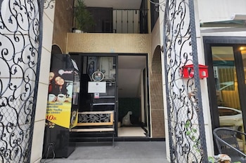 Bnb98 Silom,,2 star