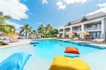 Cook's Bay Hotel And Suites,,4 star
