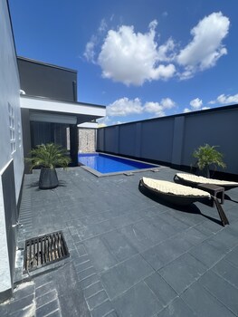 empire villa paramaribo noord 1