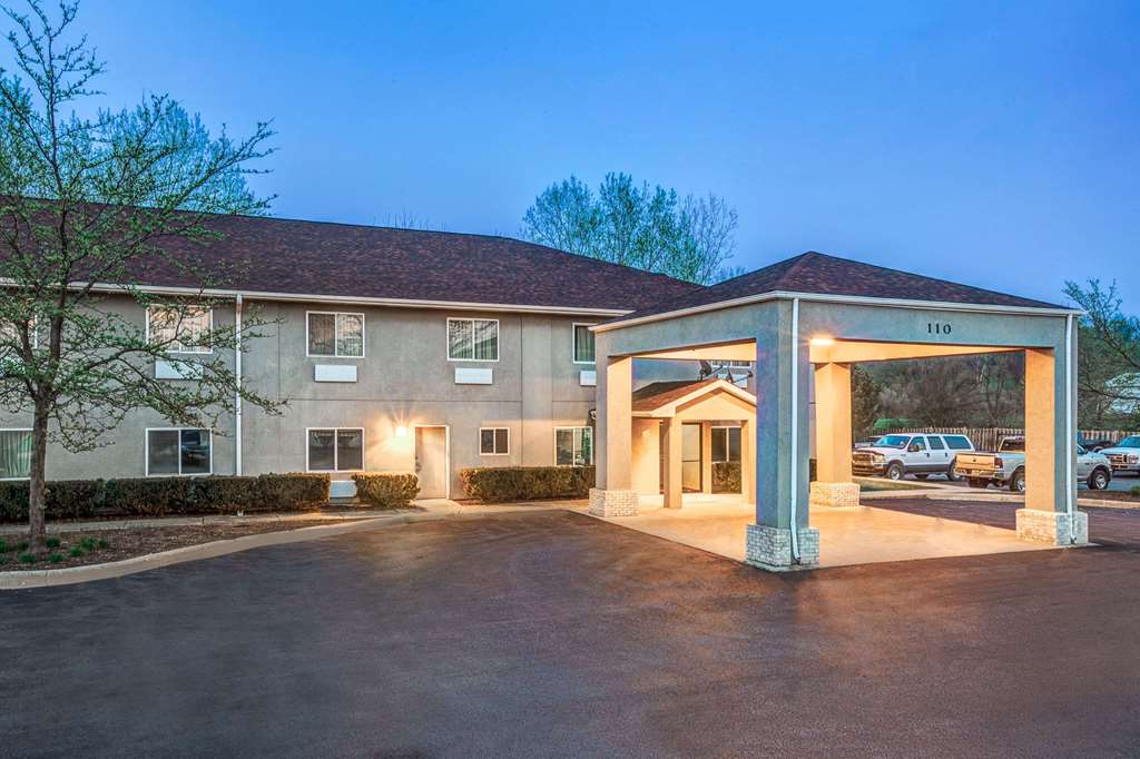 Super 8 By Wyndham Mchenry/Fox Lake Area,Hoffman Estates>>Chicago,2 star