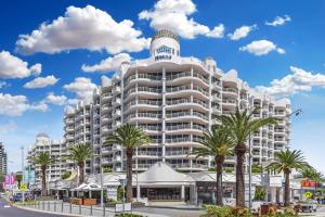 Phoenician Resort,,4 star