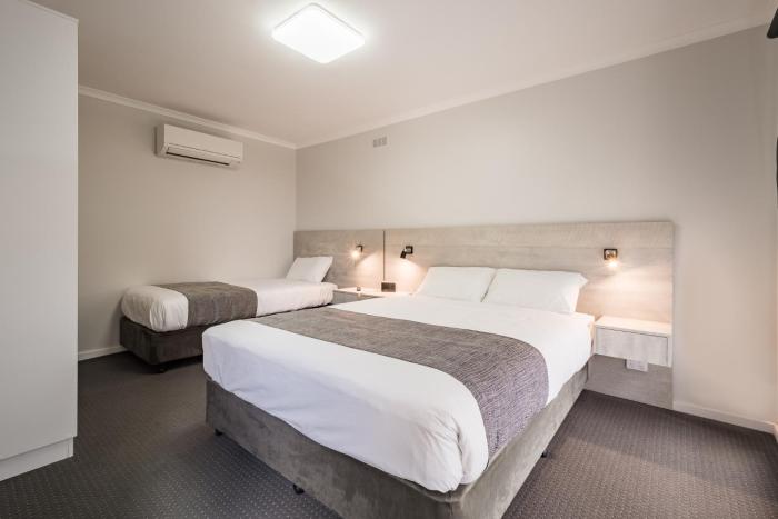 Seabrook Hotel,,3 star