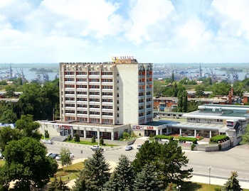 Amaks Hotel Azov,,3 star
