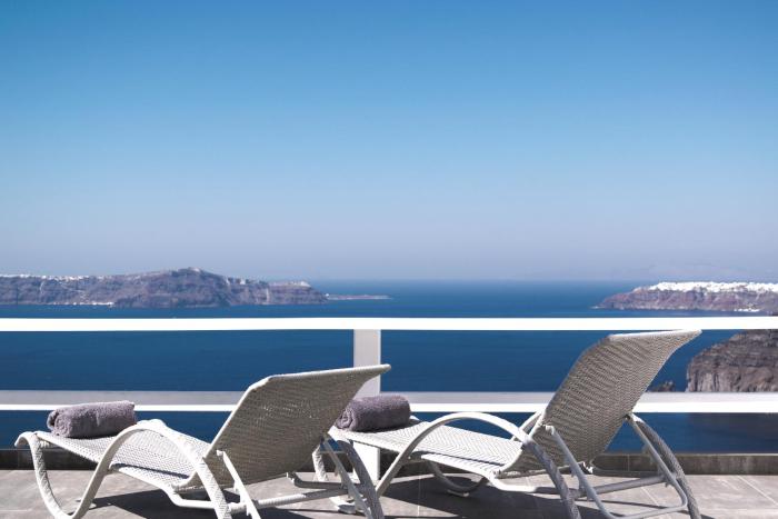 Thireas Hotel,Megalochori>>Fira,4 star