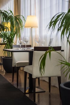 Hotel Excelsior Bari,In Bari (Municipio 2),4 star