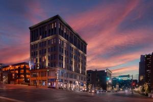 blu tique akron a tribute portfolio hotel