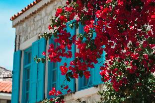 casa alegre alacati