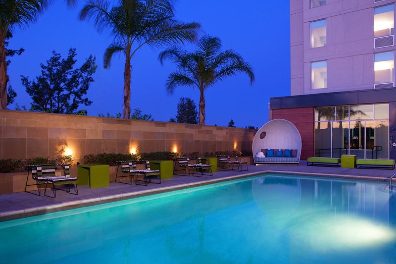 Aloft Ontario-Rancho Cucamonga,Ontario>>Los Angeles,3 star