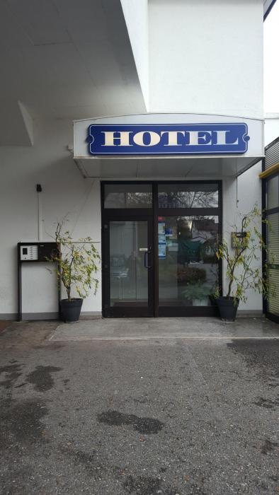 Hotel Sonnenkeller,Neu-Ulm>>Finningen,2 star
