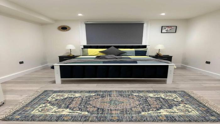 lovely studio ealing