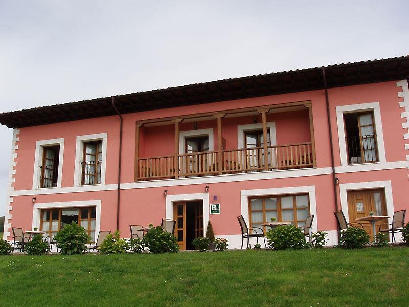 Hotel Puerta Del Oriente,La Borbolla>>Asturias,3 star