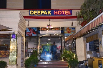 Deepak Hotel,Modipuram,3 star