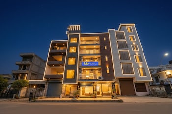 Fabhotel Sparkling,Dwarka,3 star
