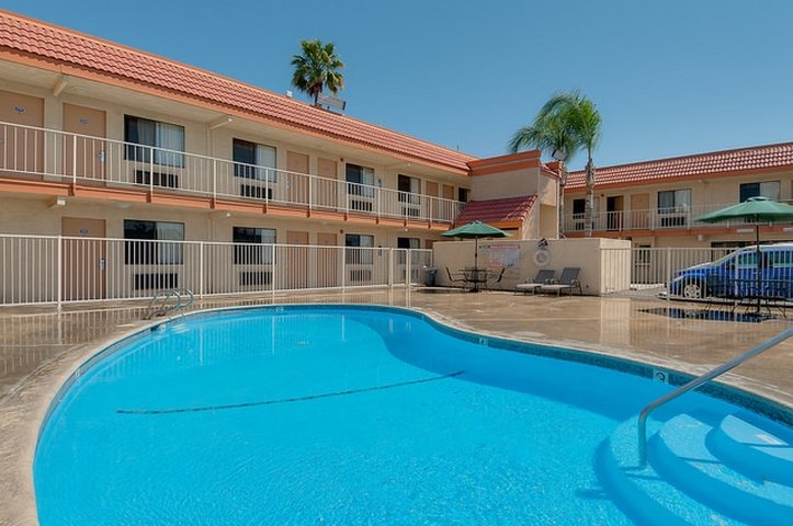 vagabond inn bakersfield north