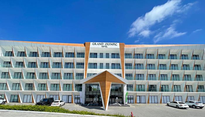 Arena Grand Hotel,,3 star