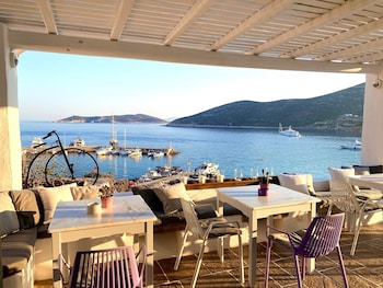 niriedes hotel