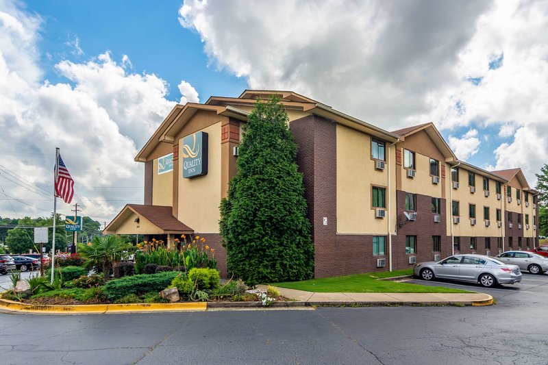 quality inn atlanta airport central