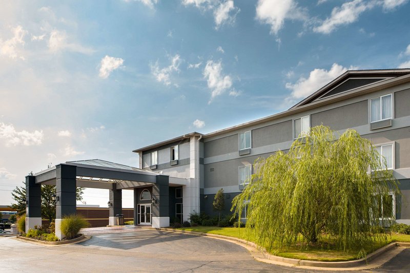 Onyx Suites Wolfchase,Near Wolfchase Galleria,3 star