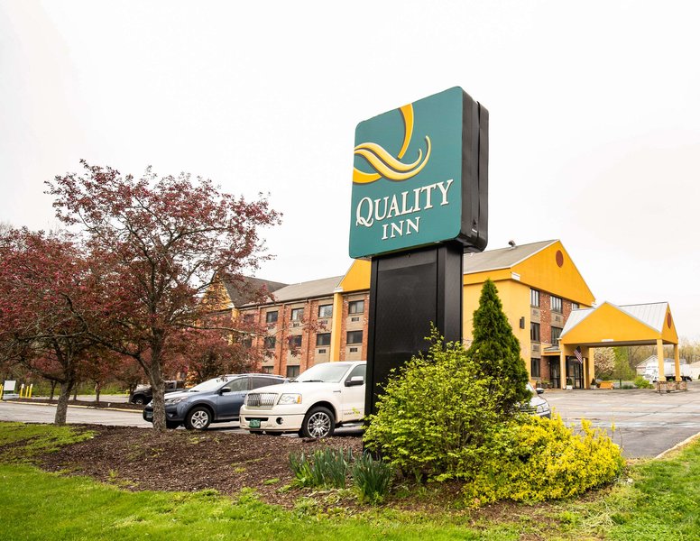 Quality Inn Cromwell - Middletown,Cromwell>>Connecticut,2.5 star