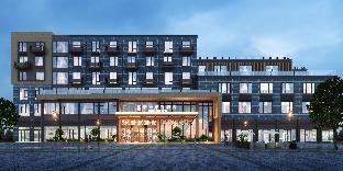 Rezen Dong Hotel Jieshou Tainrun Yufu Railway Station,,4 star