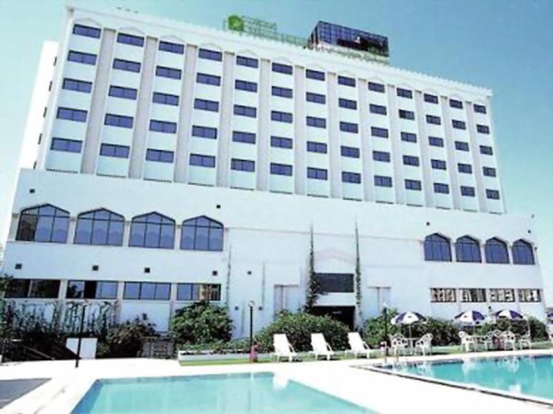 hotel muscat holiday