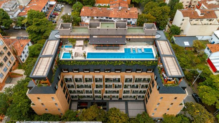 landmark hotel