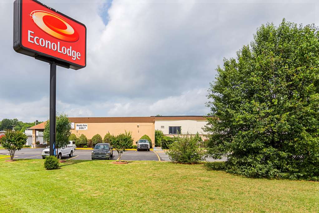 econo lodge jacksonville near little rock air force base