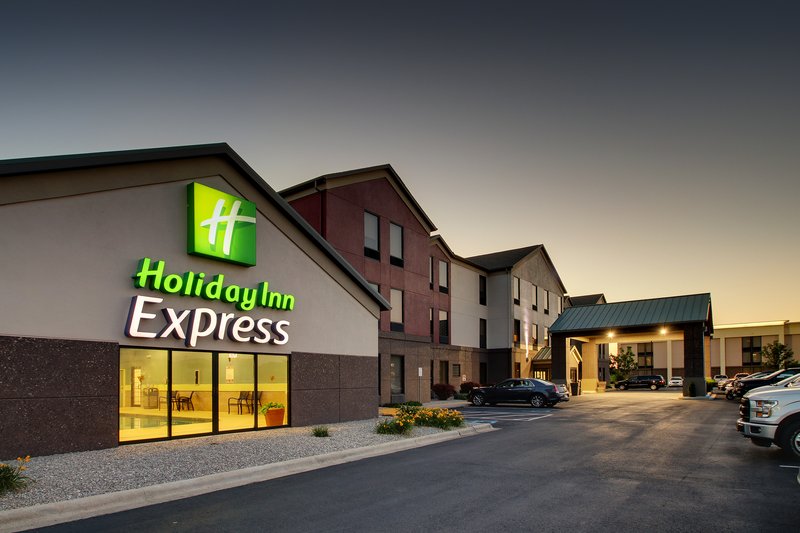 holiday inn express and suites lebanon by ihg