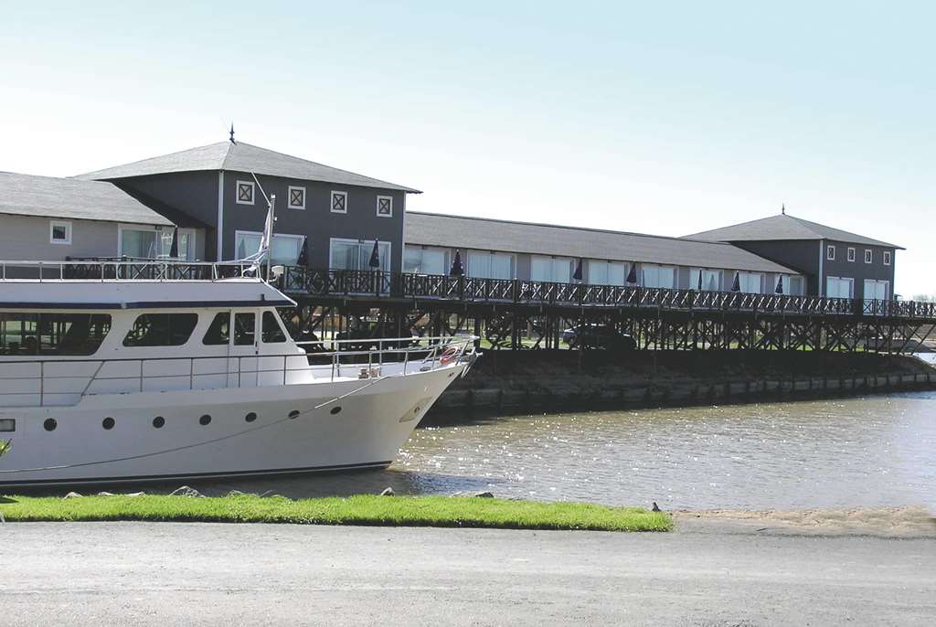 Howard Johnson By Wyndham San Pedro Resort & Marina,Buenos Aires Province>>Buenos Aires,3.5 star