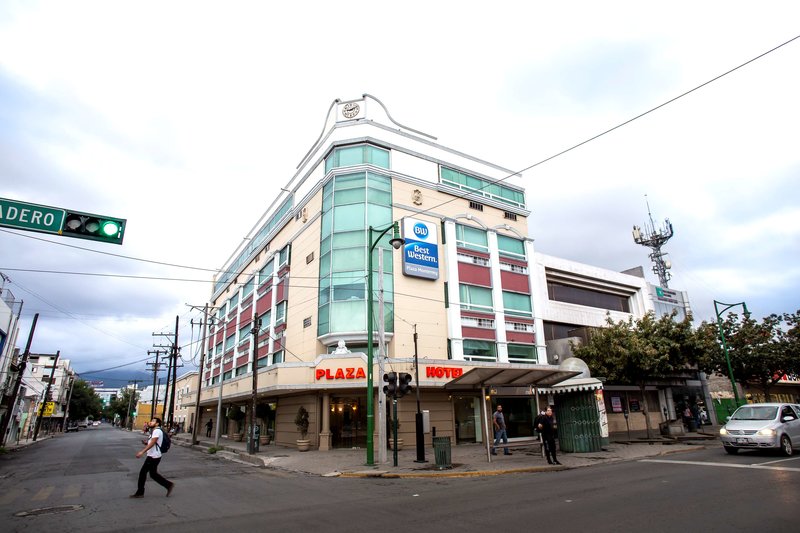 hotel plaza calzada