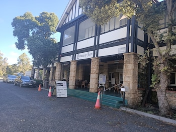 Yanchep Inn