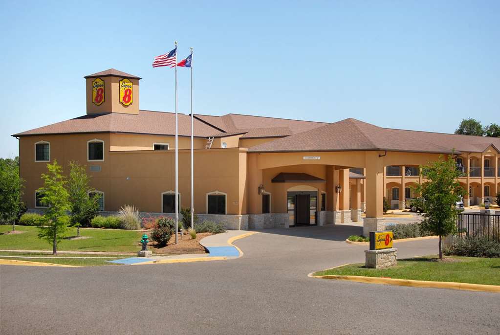 Super 8 By Wyndham Stephenville,Stephenville>>Granbury,2 star
