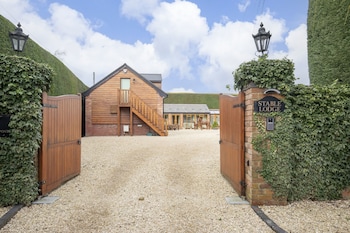 stable lodge boutique bed and breakfast