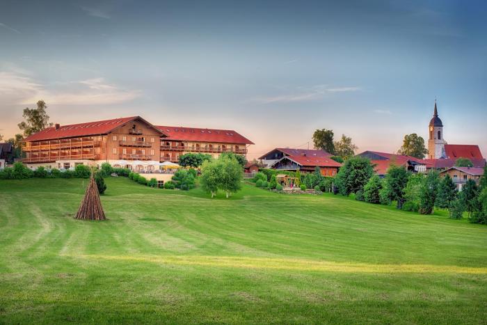 Hotel Und Landgasthof Altwirt,Großhartpenning>>Bavaria,4 star