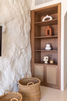solus suites