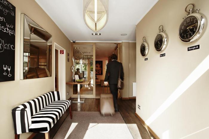 hotel bonjour