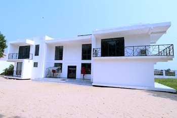 Cereno Homes Keta,,3 star