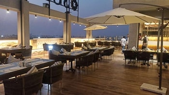 Sukhsaroj Hotel And Resorts,,3 star