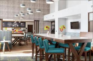 hampton inn and suites little rock airport