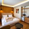 unico hotel maarif