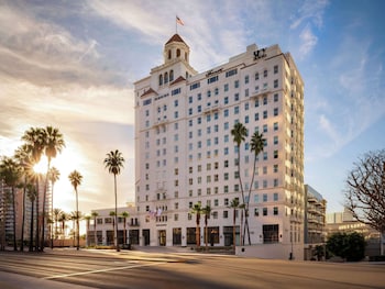 Fairmont Breakers Long Beach - Opening Q4 2024,,3.5 star