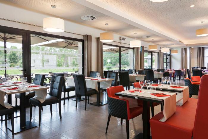 Brit Hotel Figeac,,3 star