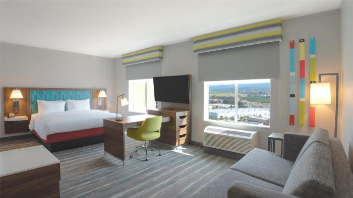 Hampton Inn By Hilton Santa Clarita-Valencia,,3 star