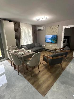 Luxury Life Suites,,3 star