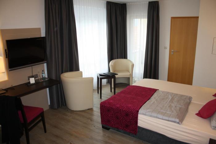 Hotel Imhof,Langenprozeltener Forst>>Gemuenden,4 star
